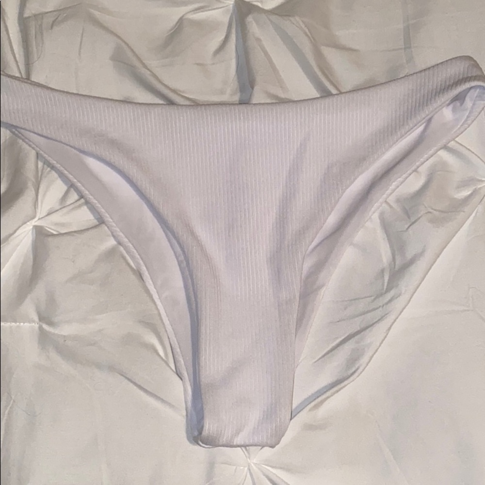 White ribbed bikini bottom